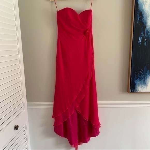 Cache Dresses & Skirts - Cache sweetheart neckline fuchsia hi-Lo rose dress